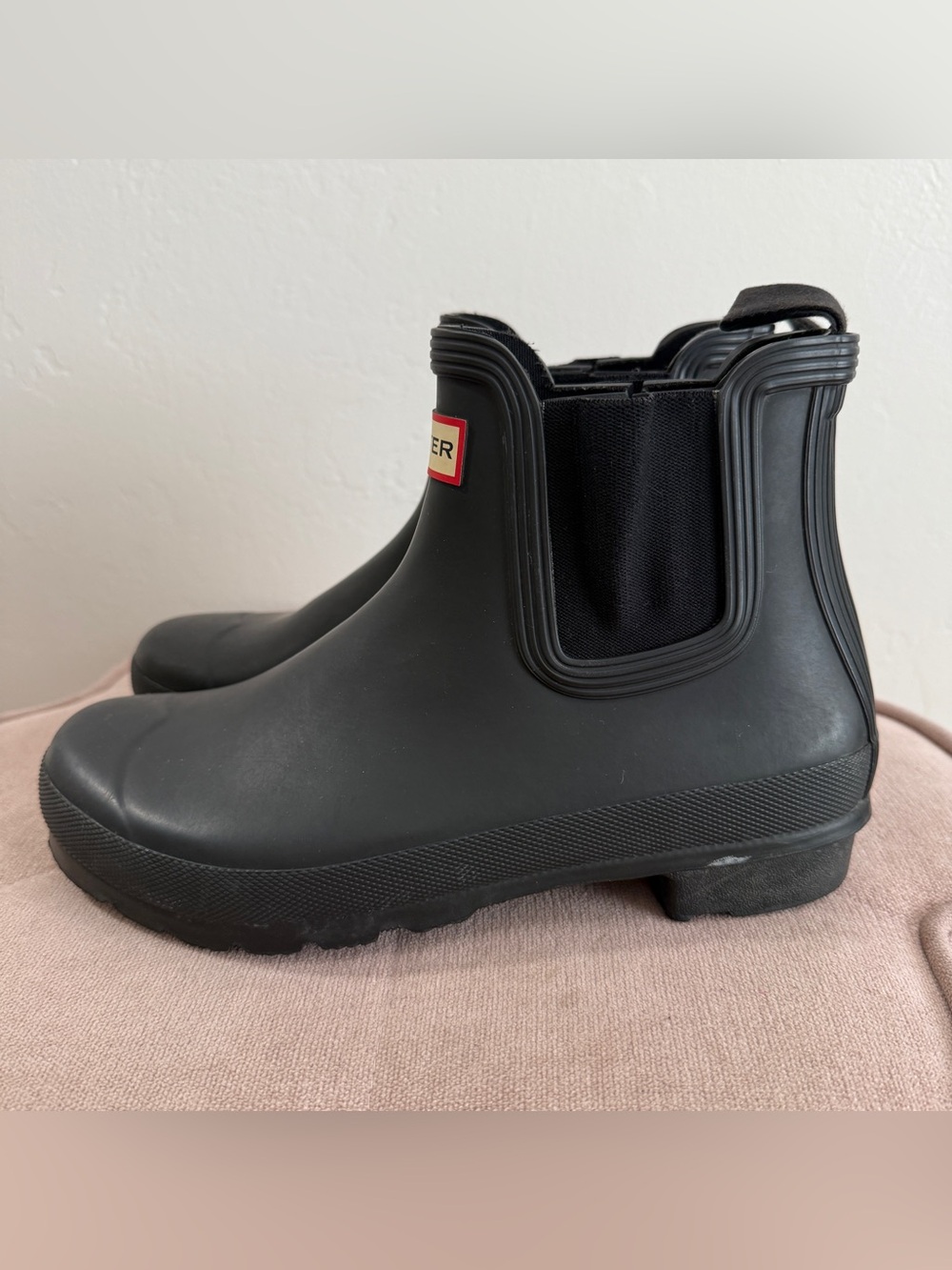 Hunter Original Chelsea Rain Booties in Black Size 9